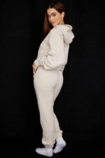 House of CB Polarowe Spodnie do Joggingu Sky Oatmeal Komfort i Styl - Image 5