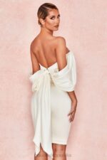 House of CB Sukienka Aisha bez ramiączek w kolorze kości słoniowej elegancka moda wieczorowa