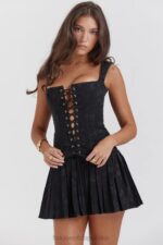 House of CB Czarna plisowana mini sukienka elegancka na każdą okazję - Image 12