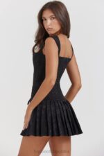 House of CB Czarna plisowana mini sukienka elegancka na każdą okazję - Image 15