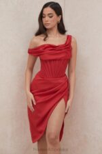House of CB Czerwona Asymetryczna Drapowana Sukienka Midi z Gorsetem 4PND587 Elegancja na Każdą Okazję - Image 14