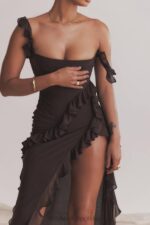 House of CB Maxi Sukienka Falbana Espresso Stylowa Moda - Image 3