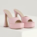 House of CB Różowe Satynowe Klapki na Platformie Alessandra Trendy Buty
