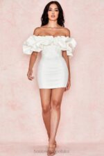 House of CB Selena satynowa sukienka bez ramiączek kości słoniowej elegancka moda na każdą okazję - Image 13
