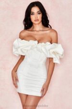 House of CB Selena satynowa sukienka bez ramiączek kości słoniowej elegancka moda na każdą okazję