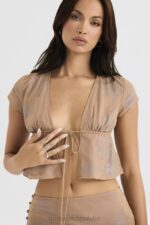 House of CB Top Maia Shimmer Cafe au Lait Wiązany Z Przodu Modny Stylowy Elegancki - Image 12