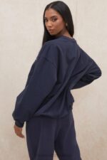 Tommy Granatowa Oversize Bluza z Okrągłym Dekoltem Modny Styl - Image 12